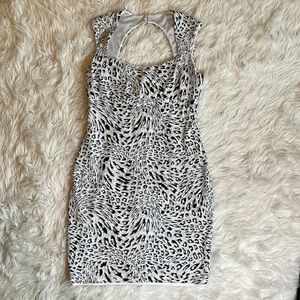 Cache dress